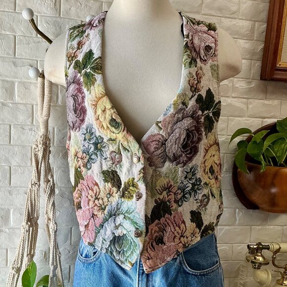 Vintage Jackets & Blazers - Vintage Huntington Ridge Classic 1990s Floral Tapestry Tie Back Vest Cottagecore